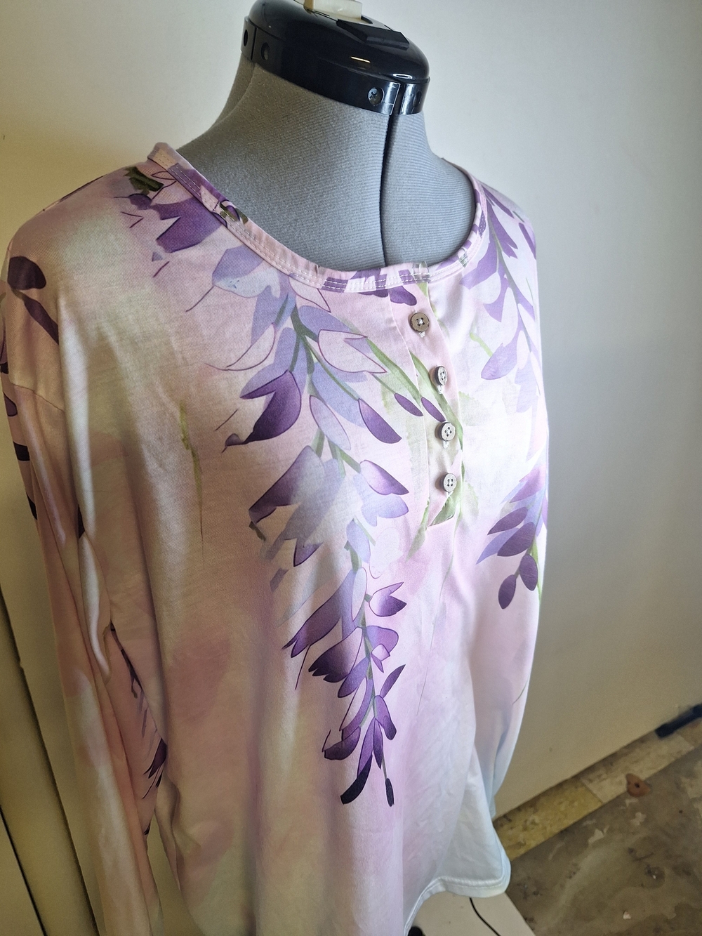 Women's Lavender Floral Henley Long Sleeve Top - Picture 2 of 6